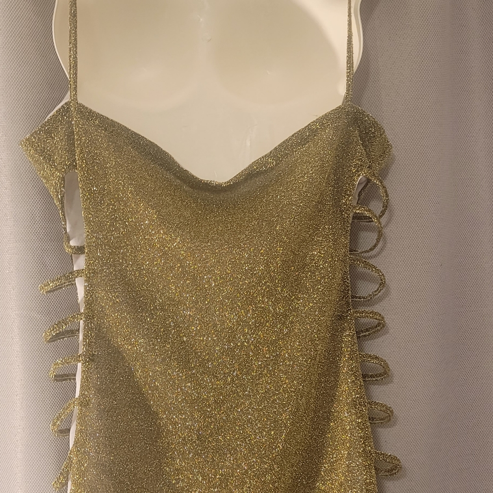 Dres - Picture 2 of 3